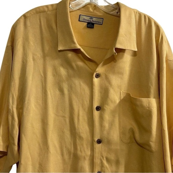 Tommy Bahama Men's XL Yellow Tropical 100% Silk Short Sleeve Button-Up Shirt - Picture 2 of 13
